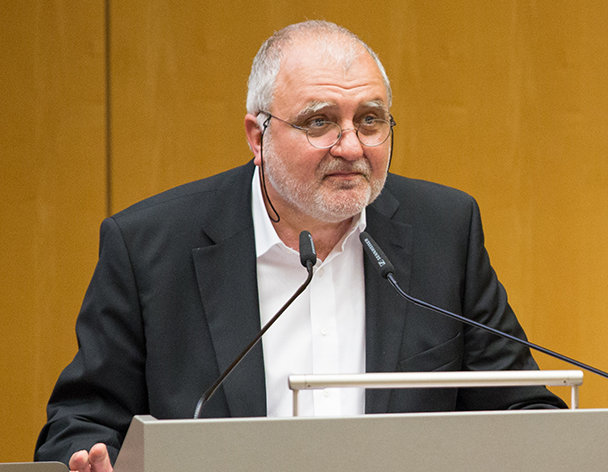 Matthias Flügge