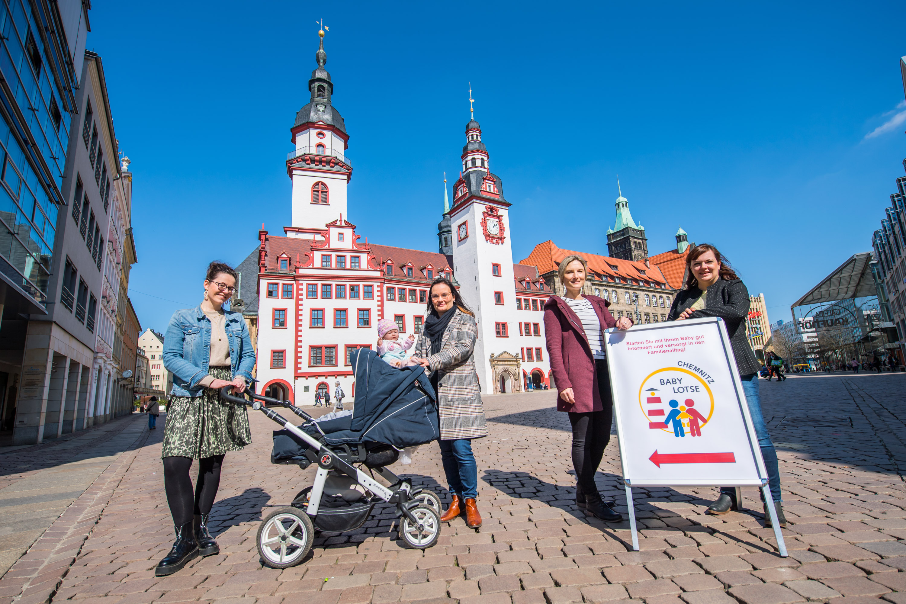 Die Mitarbeiterinnen des Teams Präventive Arbeit der Stadt Chemnitz sind als Babylotsinnen aktiv und bieten Willkommensbesuche an.