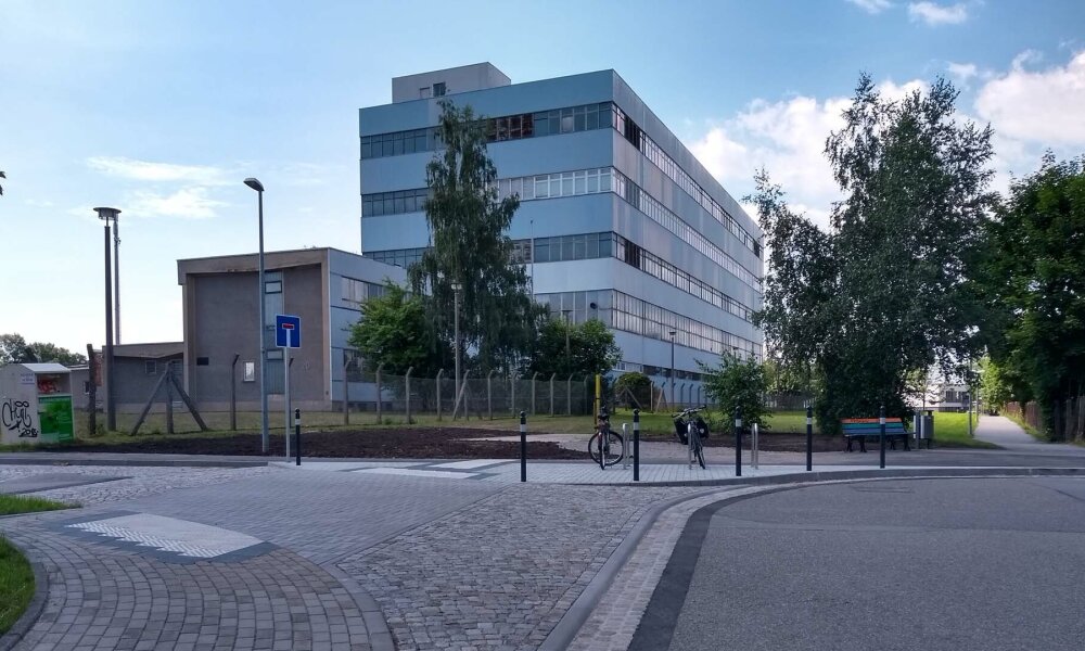 Der Kreuzungsbereich an der Geibelstraße wurde fußgängerfreundlich umgestaltet.